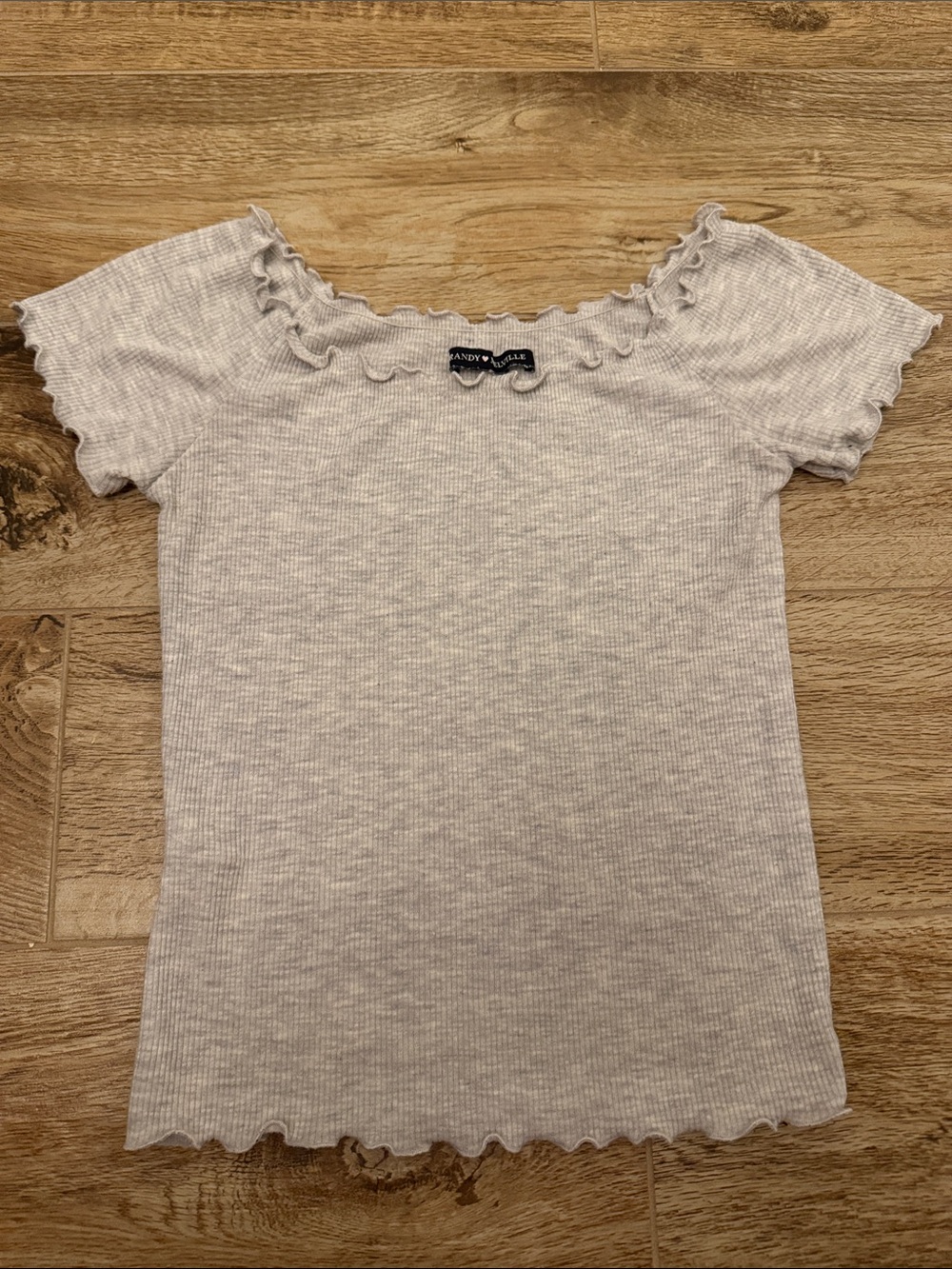 Brandy Melville Light Gray Ribbed Lettuce-Trim Short Sleeve Top